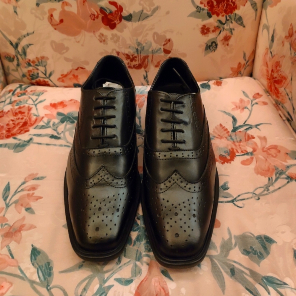 Redfoot Neville Wingtip Oxford Shoes (Black) size 10